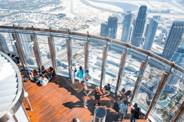 Burj Khalifa: Floors 124 and 125