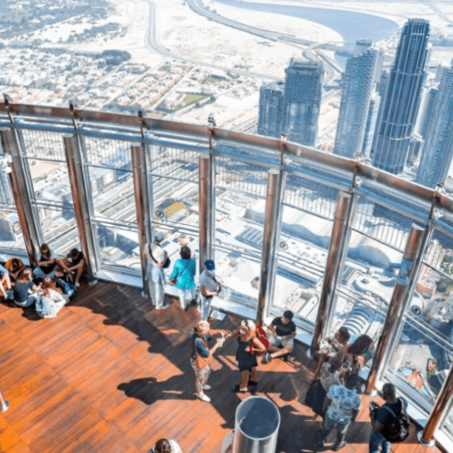 Burj Khalifa: Floors 124 and 125